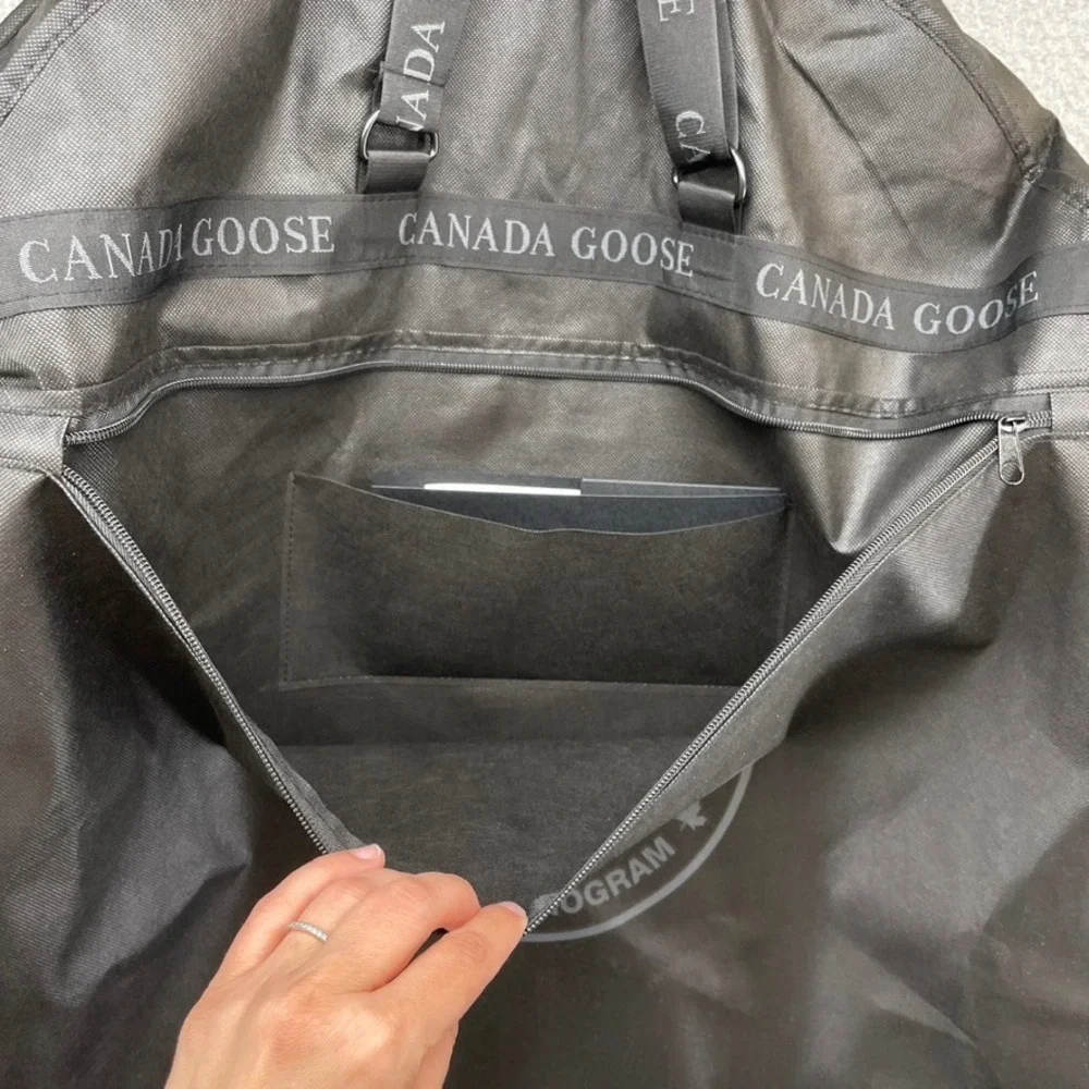 Canada Goose Garment Bag Unisex OS Black Logo Zippered Travel Storage Fold
